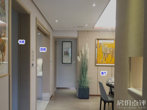 实拍图-房间布局